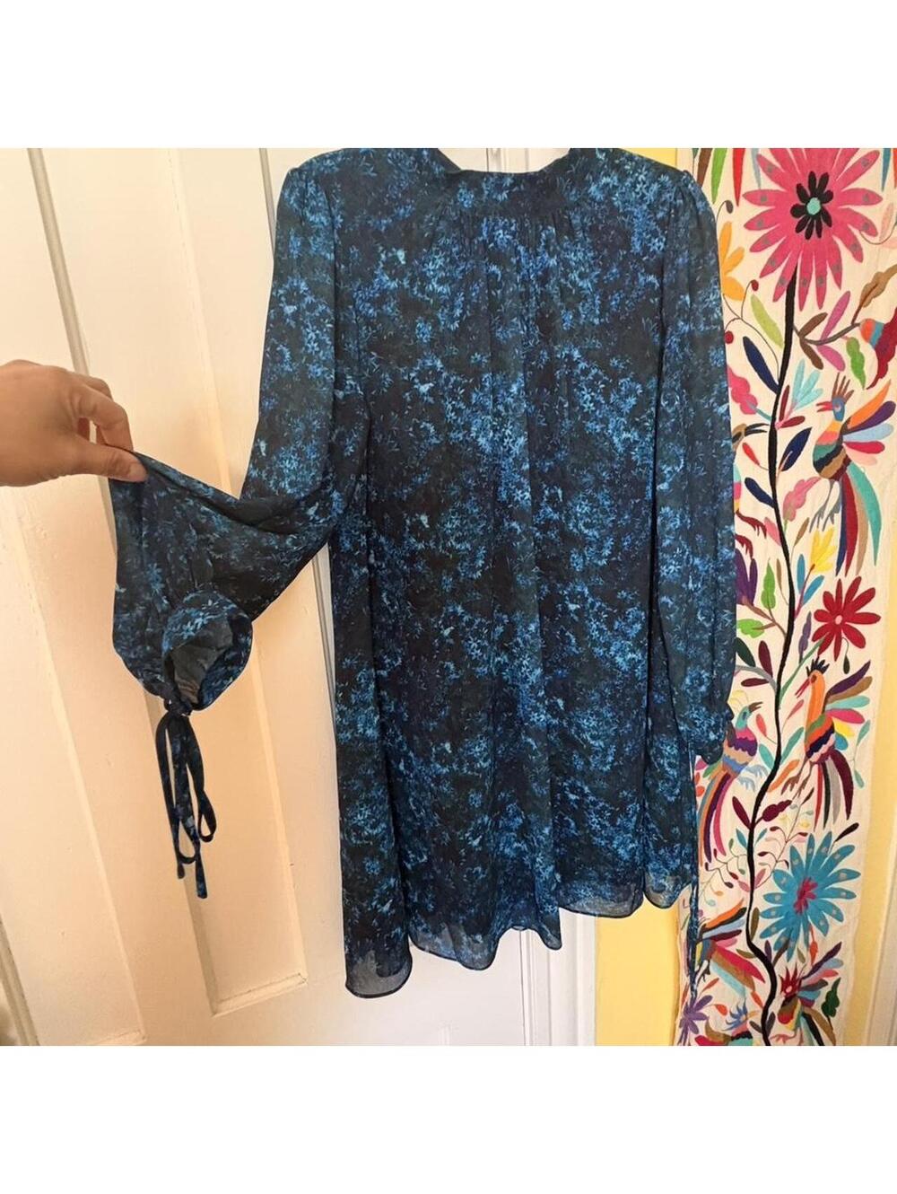Badgley Mischka Women's Blue dress Sz 8